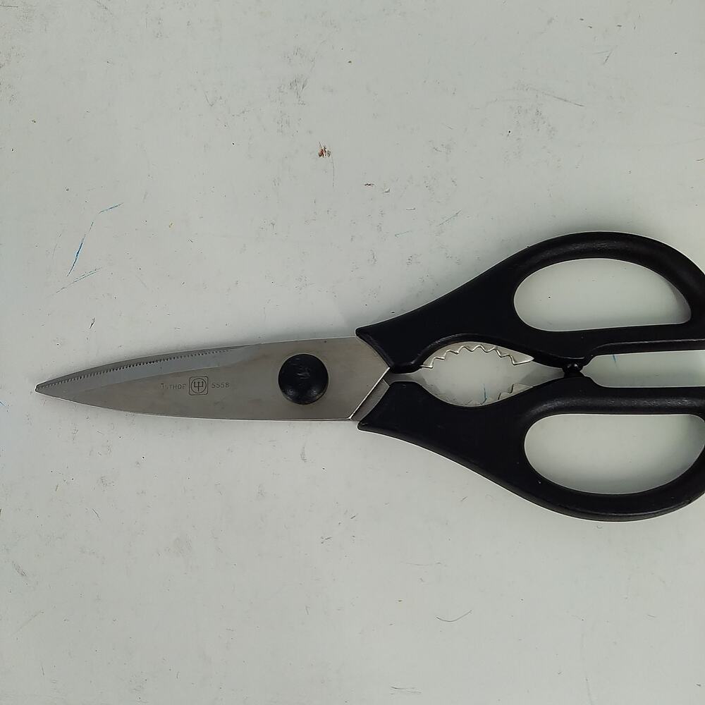 Wusthof Kitchen Shears Scissors 5558 Germany Take Apart Nut Cracker Black